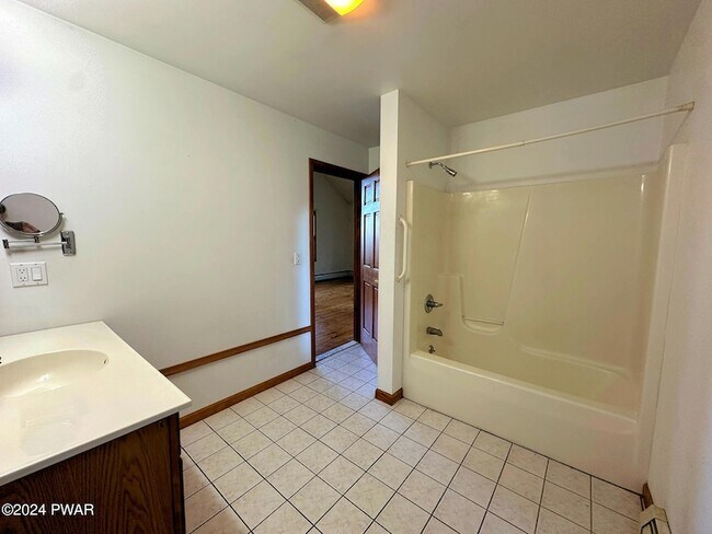 Building Photo - 109 Mountain Laurel Ln