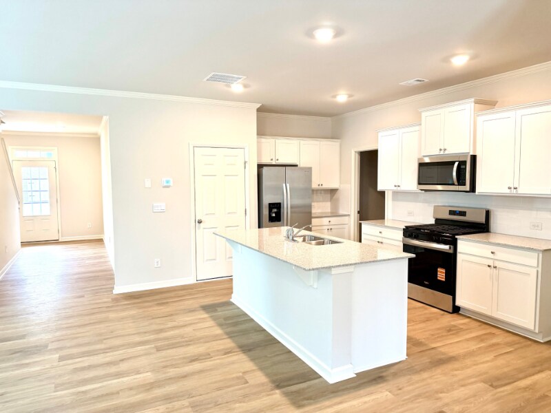 Building Photo - 991 Lost Creek Pkwy