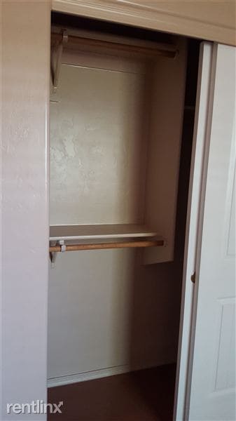 Building Photo - 3331 E Bermuda St