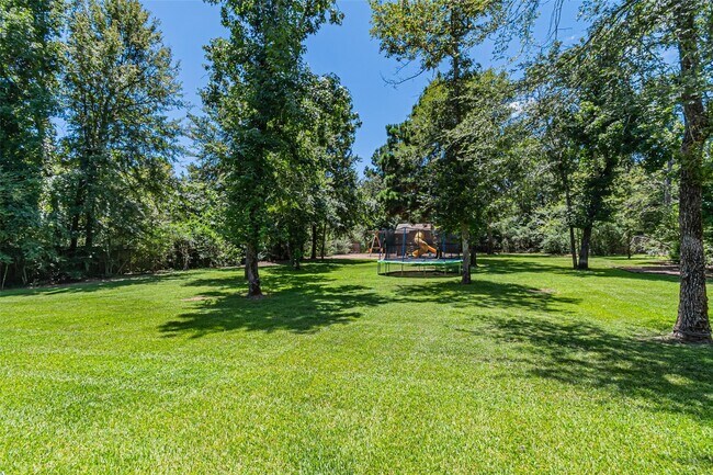 Building Photo - 8970 Navigation Cir