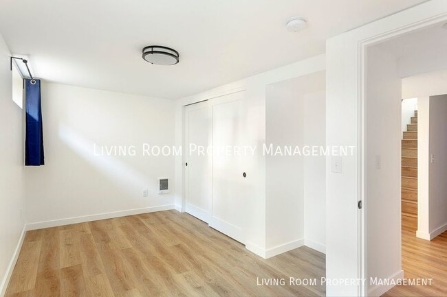 Building Photo - 7061 N. University-