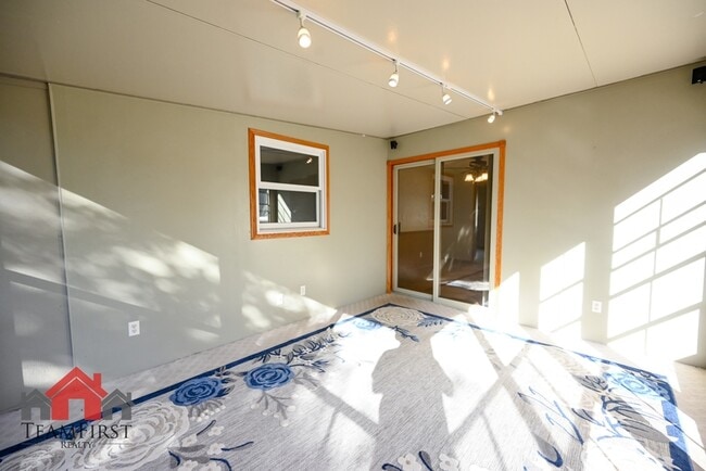Building Photo - 2401 S Walden Ave