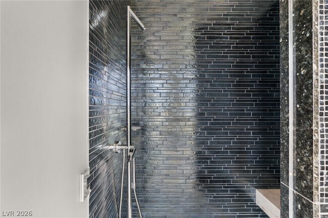 Building Photo - 3750 S Las Vegas Blvd