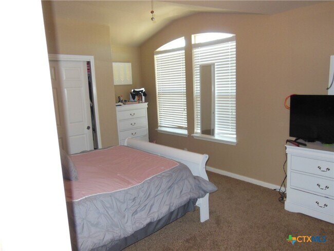 Building Photo - 2147 Brinkley Dr