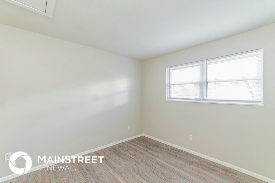 Building Photo - 7512 Greenwood Rd