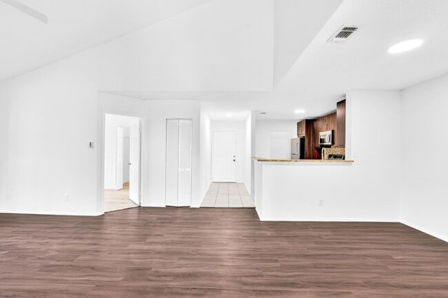 Building Photo - Beautiful 3 bedroom 2 bath condo in Coral Springs