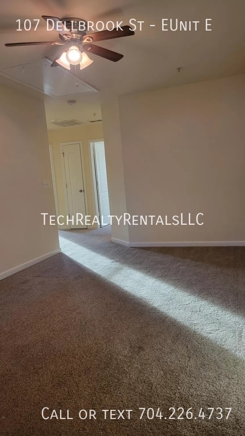 Building Photo - 107 Dellbrook St