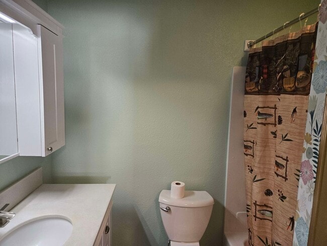 Building Photo - 1211 Garfield Ave