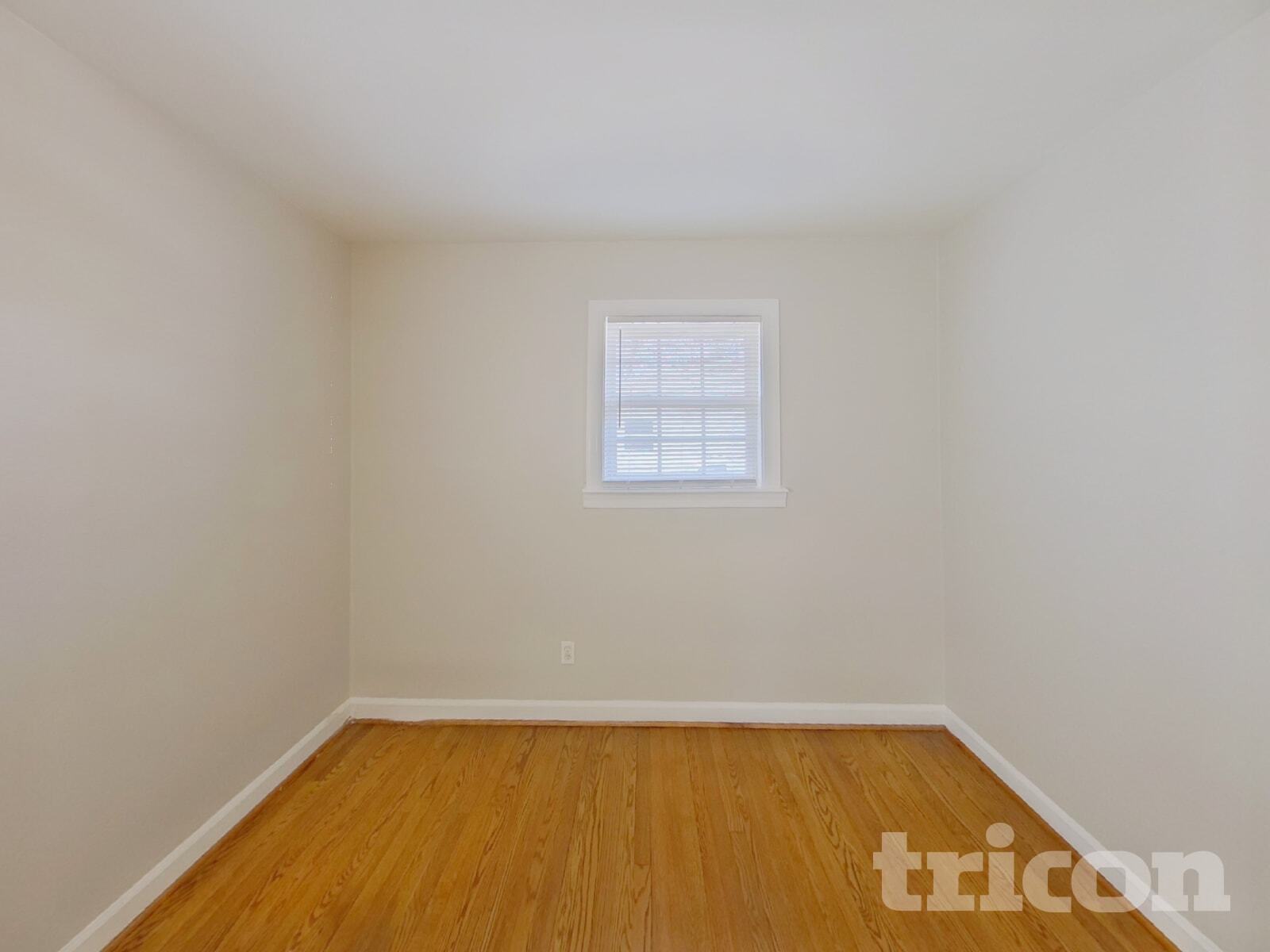 Building Photo - 4300 Oak Forest Dr