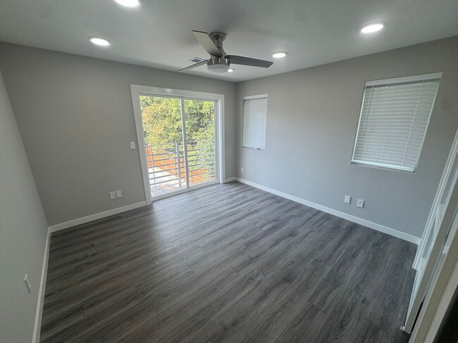 Building Photo - 1550 Murdell Ln