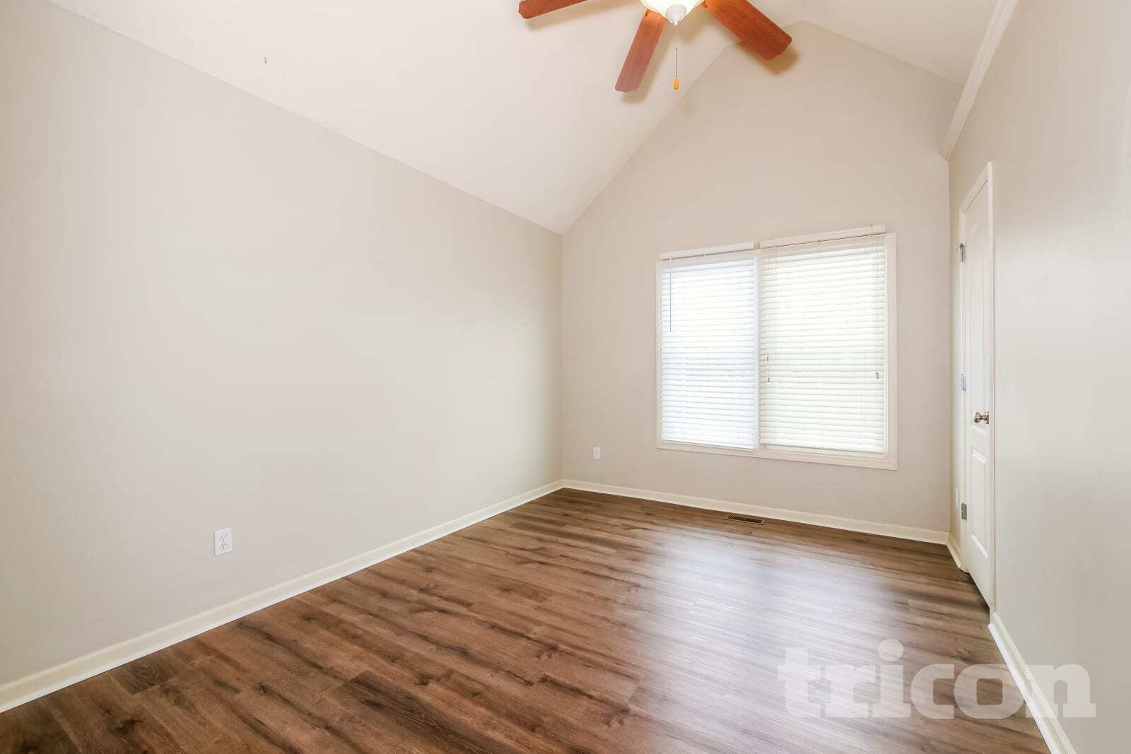 Building Photo - 7616 N Nodaway Ave