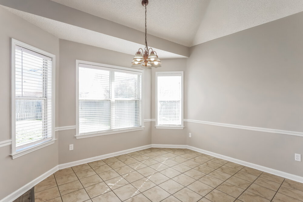 Building Photo - 1516 Sawmill Creek Ln