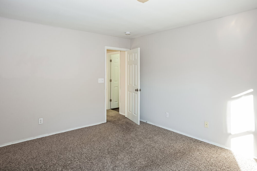 Building Photo - 6545 Ziegler Ln