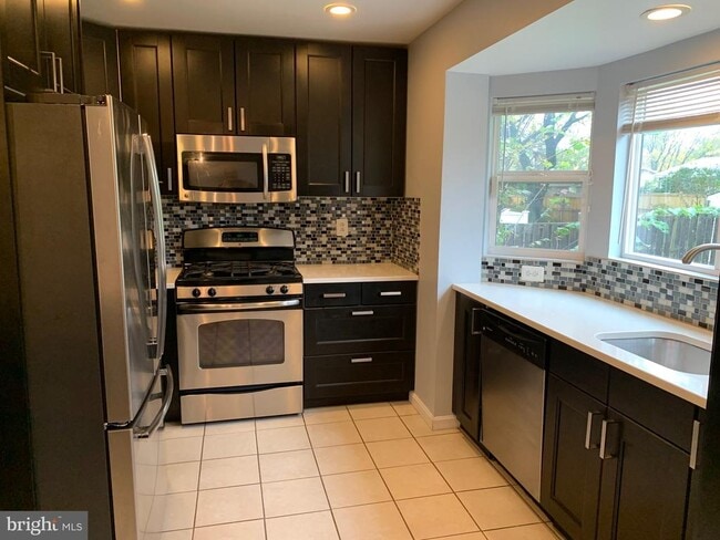 Building Photo - 4613 Wissahican Ave