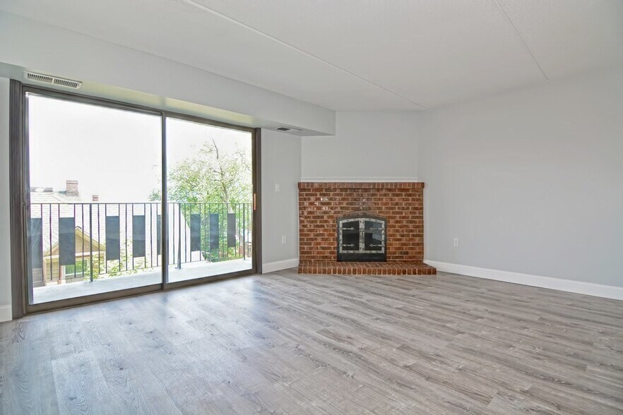 Building Photo - 386 Broadway