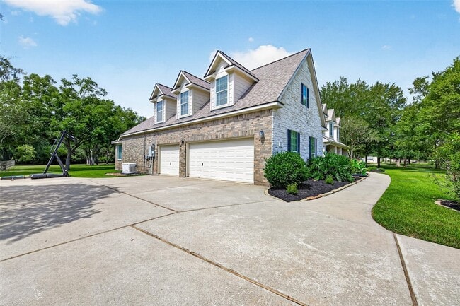 Building Photo - 32515 Westminster Dr