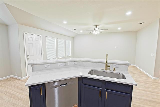 Building Photo - 1909 Morning Dove Dr