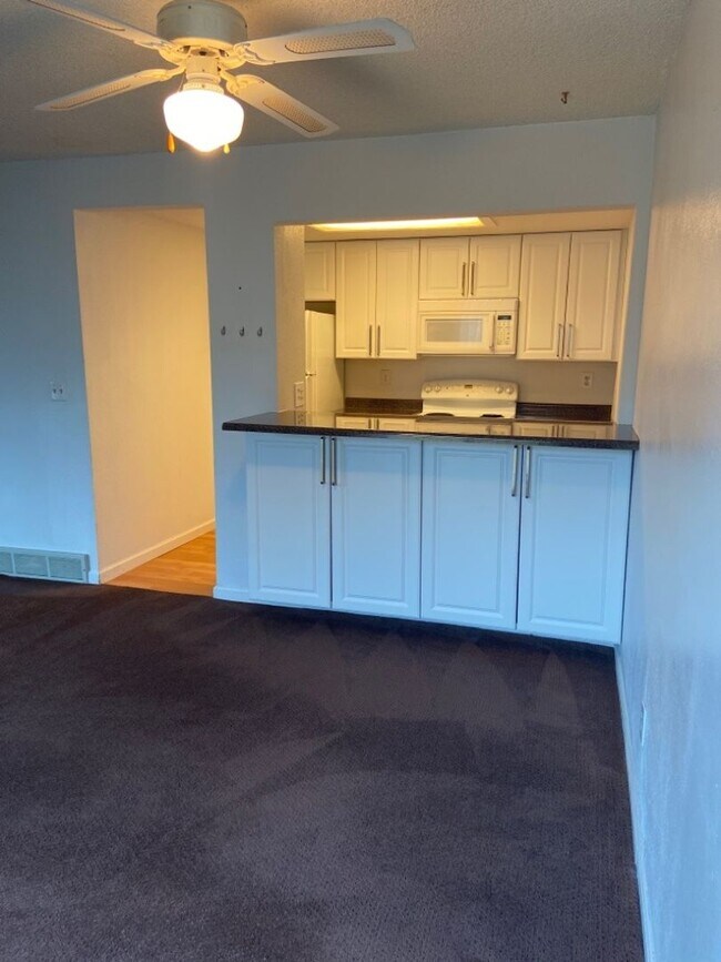 Building Photo - 2930 Rams Ln