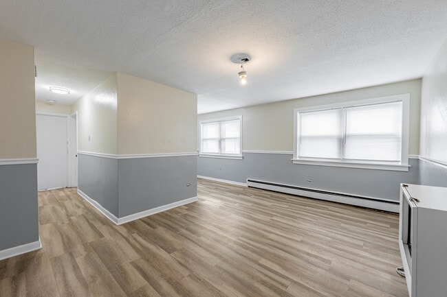 Building Photo - 5508 W 55th St