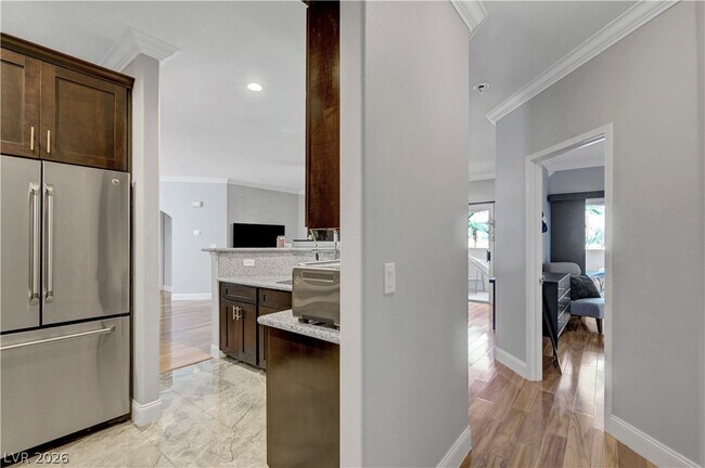 Building Photo - 2050 W Warm Springs Rd