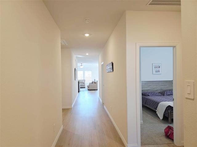 Building Photo - 511 Stagg St