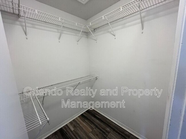 Building Photo - 6088 Westgate Dr