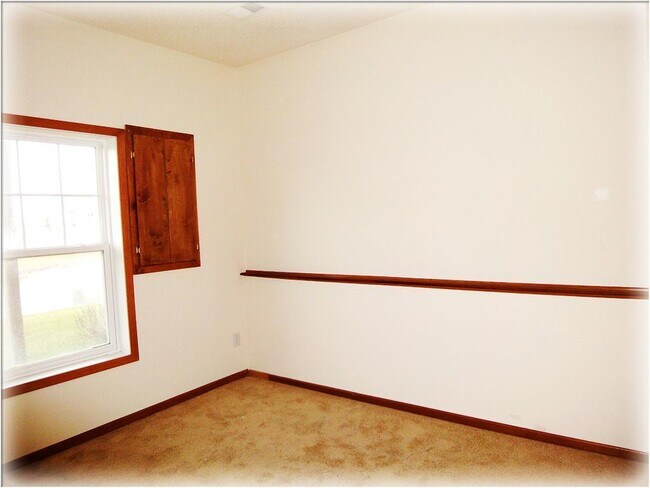 Building Photo - 16601 50th Ct N