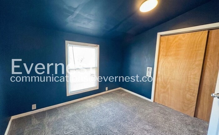 Building Photo - 5513 Reeds Rd