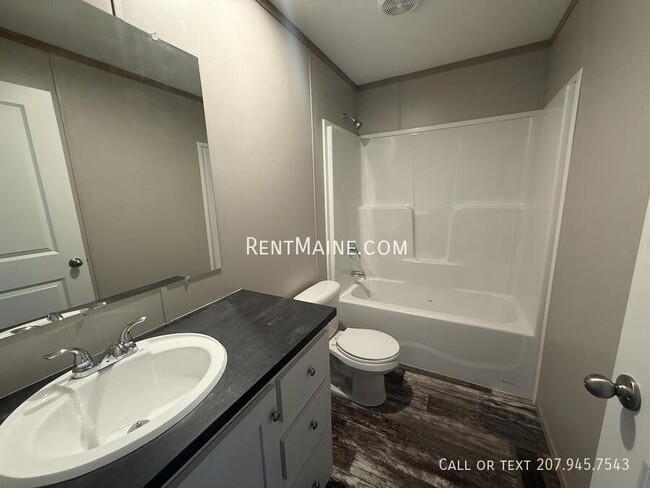 Building Photo - 799 Stillwater Ave