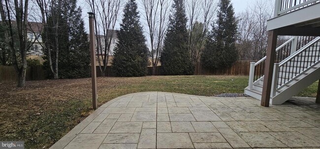 Building Photo - 123 Van Gogh Terrace