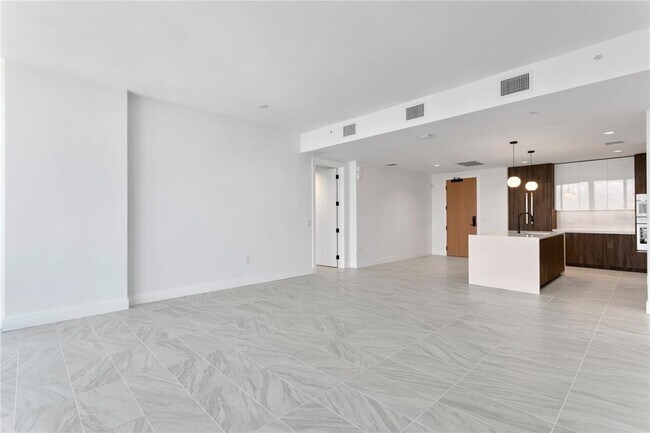 Building Photo - 777 3rd Ave N
