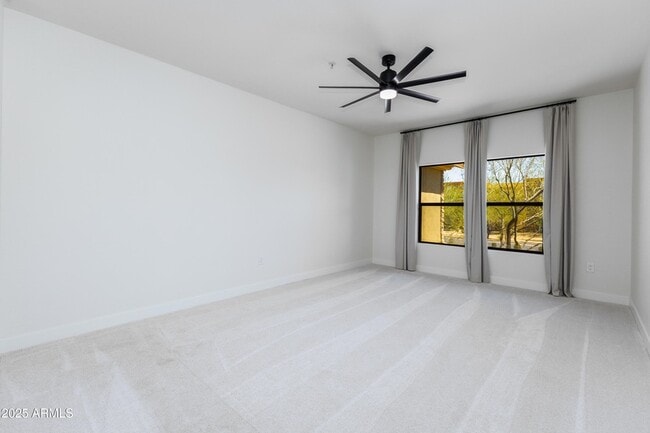 Building Photo - 21320 N 56th St