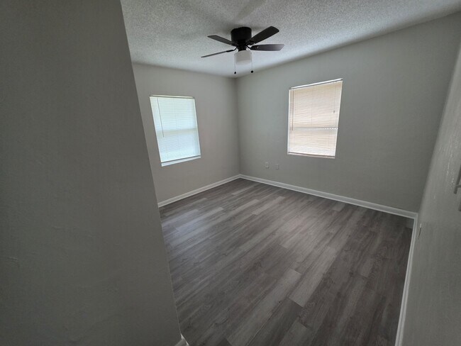Building Photo - 107 Cocoa Pl
