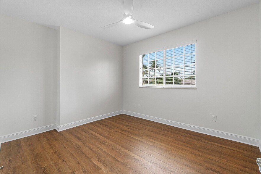 Building Photo - 6641 Conch Ct