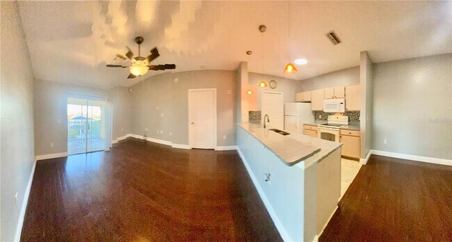 Building Photo - 5451 Vineland Rd