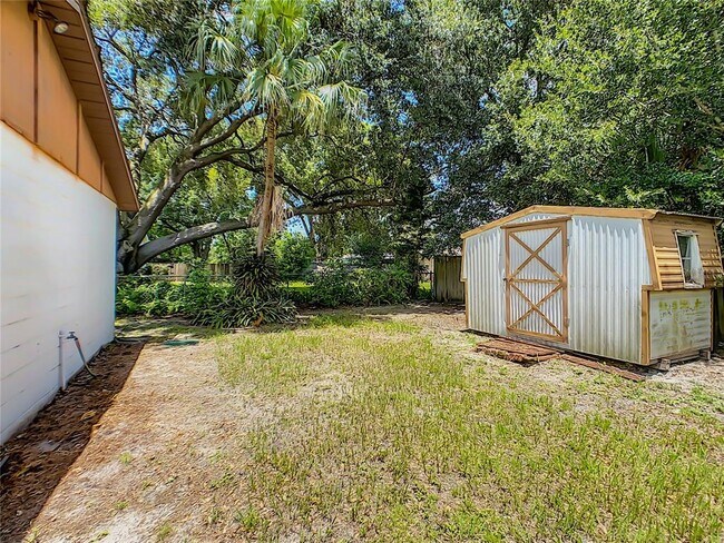 Building Photo - 5515 Albert Dr