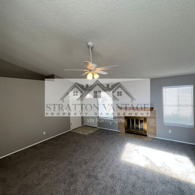 Building Photo - 3893 W Denver St