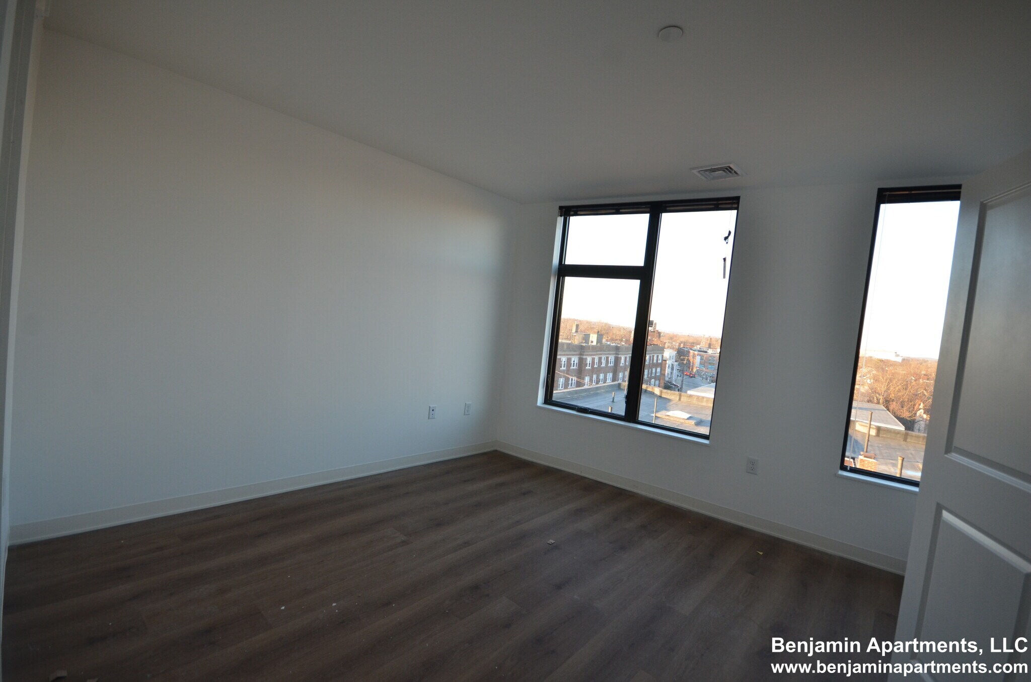 Building Photo - 89 Brighton Ave