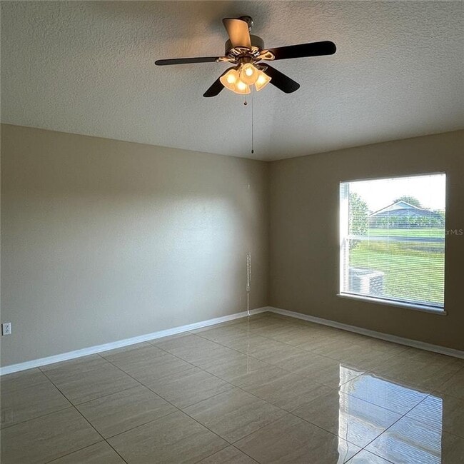 Building Photo - 2317 Walnut Canyon Dr