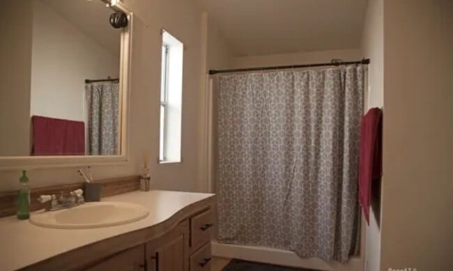 Building Photo - 119 Golden Eagle Ct