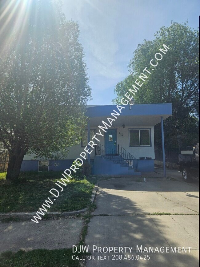 Primary Photo - 116 22nd Ave S