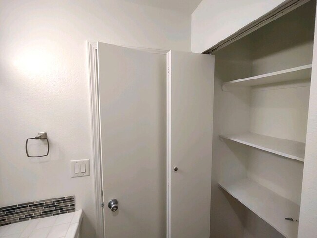 Building Photo - 202 Rock Clam St SW