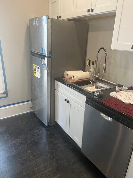 Building Photo - 79 Florida St