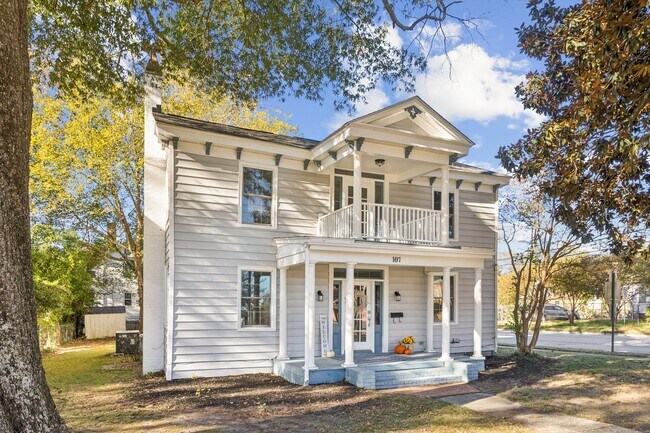 Building Photo - Call Sabrina Thomas Office at 757-767-0767 for more information