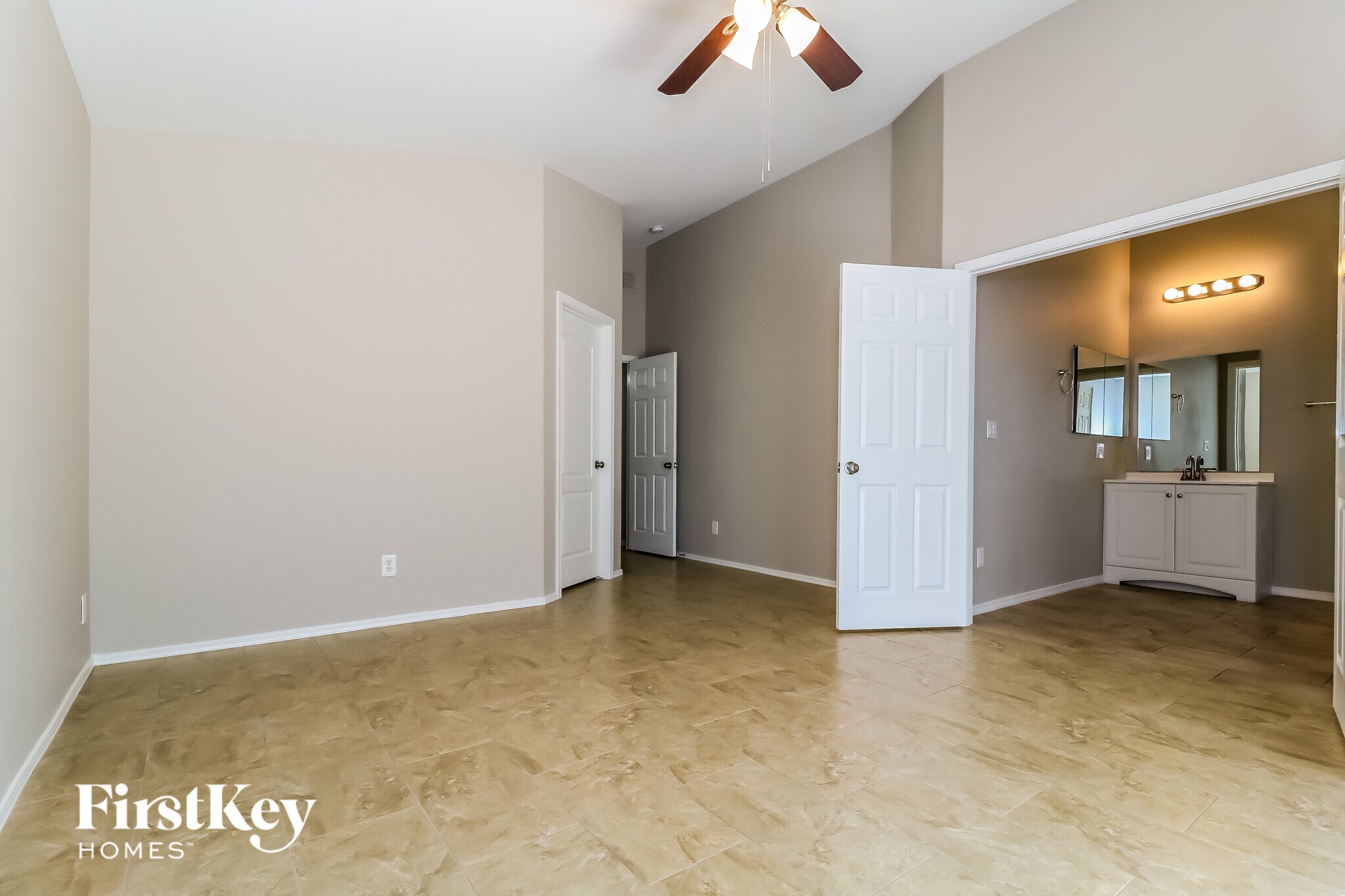 Building Photo - 5859 W Cochise Dr