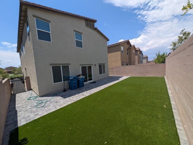 Building Photo - 3752 Andorian Ave