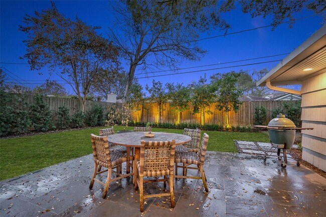 Building Photo - 4018 Colquitt St