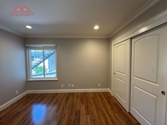 Building Photo - 347 Auburn Way