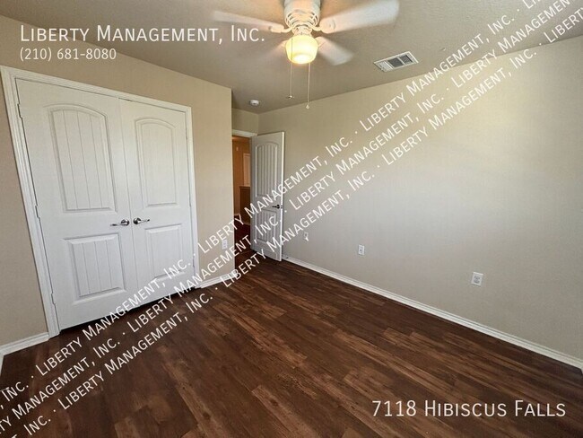 Building Photo - 7118 Hibiscus Falls