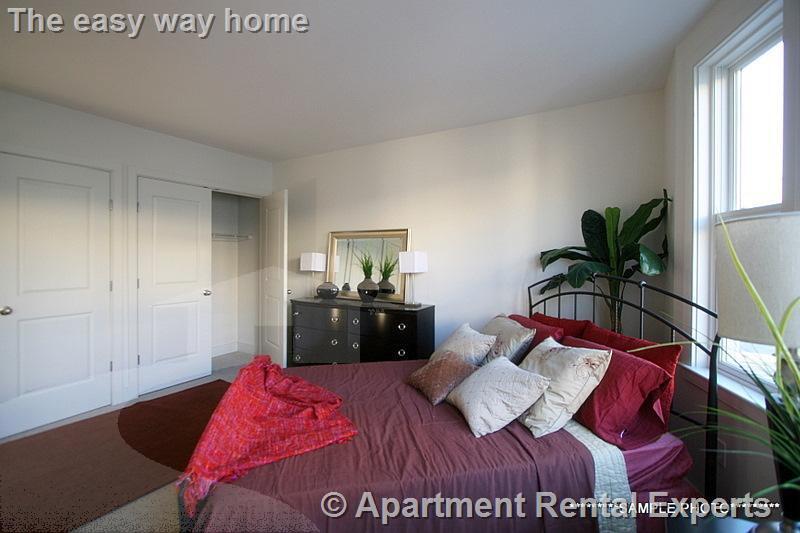Building Photo - 110 Second St Unit #PH10